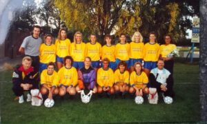 CVV Berkel viert 50 jaar vrouwen- en meisjesvoetbal met groots jubileumfeest