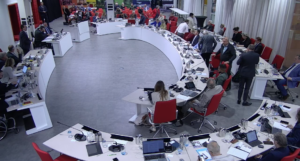 Raad besluit tot wijkteams en proefproject met ‘doorbijters’