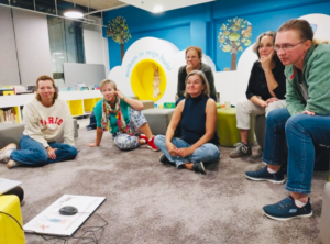 Nieuwe voorlezers volgen training bij Piëzo