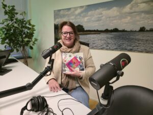 Julia Woning lanceert 24e titel: ‘Basisboek Dieren Tekenen & Schilderen’