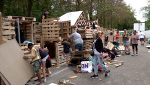 Gemeenteraad evalueert Huttendorp na stopzetting door overlast