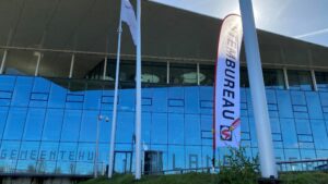 Gemeenteraadsverkiezingen – wat beloven de partijen in hun programma’s en wat betekent dat