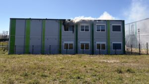 Gemeente onderzoekt mogelijke overschrijding bewonersaantal bij AZC Bergschenhoek na brand