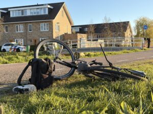 Fietser zwaargewond na aanrijding met Puck-up wagen Meerweg Berkel en Rodenrijs