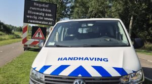 Blauwalg én code rood: Zoetermeer krijgt dubbele waarschuwing voor gevaarlijke zomeromstandigheden