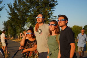Zonsverduistering in Groenzoom park in Berkel en Rodenrijs / Pijnacker