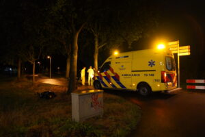 Lichtgewonde na botsing tussen scooterrijders op fietspad in Bleiswijk